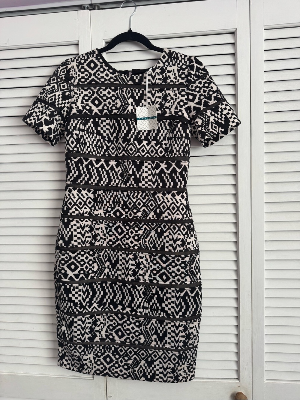 Pim + Larkin Black and White Geometric Sleeveless Dress